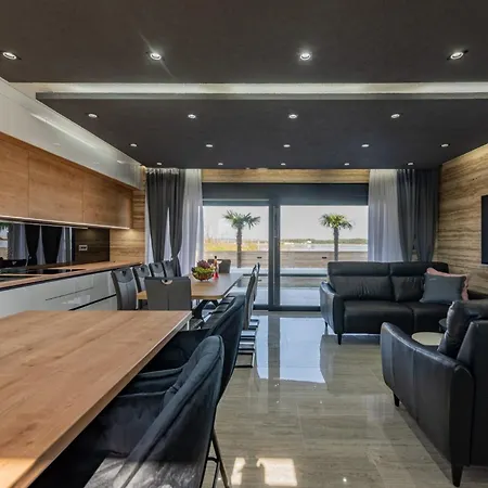 וילה Crowonder Travera 2 With Heated Swimming Pool - Crowonder Luxury Rent *