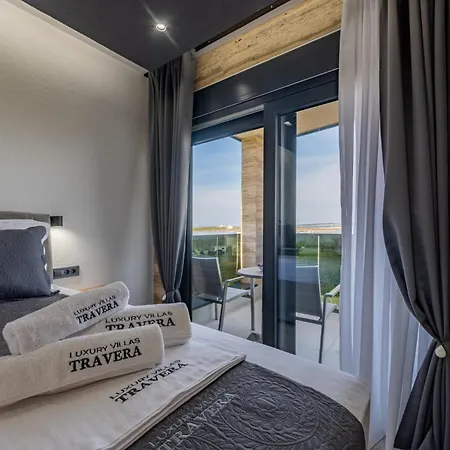 Crowonder Travera 2 With Heated Swimming Pool - Crowonder Luxury Rent Villa Privlaka (Zadar)