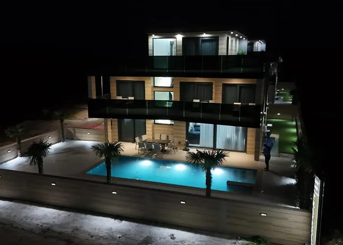 Вилла Crowonder Travera 2 With Heated Swimming Pool - Crowonder Luxury Rent