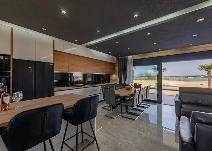 Crowonder Travera 2 With Heated Swimming Pool - Crowonder Luxury Rent Вилла *
